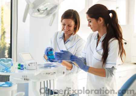 Dental Laboratory Technology/Technician Major