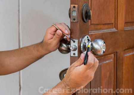 Locksmithing and Safe Repair Major